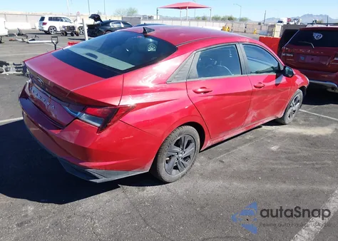 2022 Hyundai Elantra Sel z USA, uszkodzony, nr VIN 5NPLS4AG9NH068561